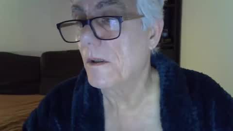 Snapshot of patrick5275 chatting on February 20, 2025, 7:01 am patrick5275 online show from February 20, 2025, 7:01 am