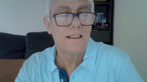Snapshot of patrick5275 chatting on February 20, 2025, 10:05 am patrick5275 online show from February 20, 2025, 10:05 am
