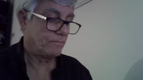 Snapshot of patrick5275 chatting on February 27, 2025, 8:53 pm patrick5275 online show from February 27, 2025, 8:53 pm