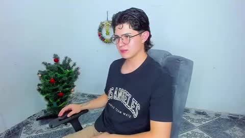 .... online show from December 20, 2024, 7:39 pm