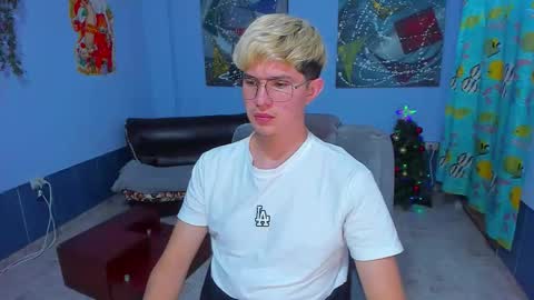 .... online show from December 3, 2025, 7:27 am