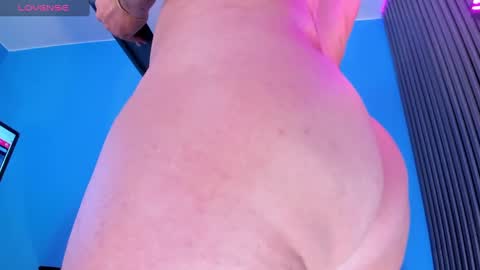 Hi  Pvt open Moans from lovense  tell me  Fav   113366 Especial level 33 online show from December 31, 2024, 6:24 pm