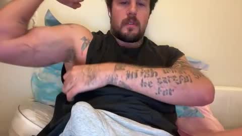 Snapshot of pattys_worlds chatting on January 15, 2026, 11:19 pm Patty online show from January 15, 2026, 11:19 pm