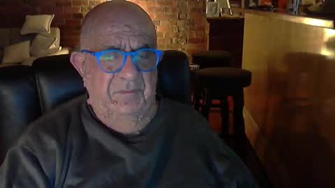 patvac online show from September 28, 2025, 3:39 pm