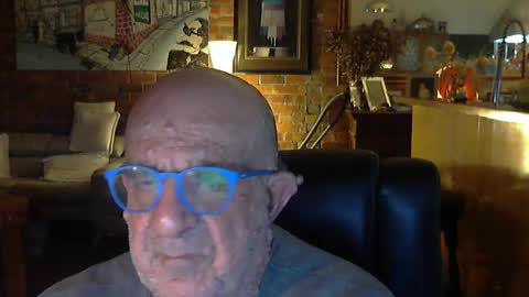 Snapshot of patvac chatting on June 19, 2026, 2:43 pm patvac online show from June 19, 2026, 2:43 pm