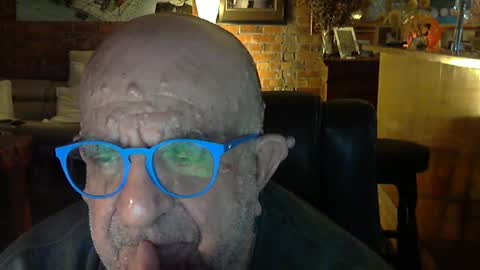 Snapshot of patvac chatting on July 21, 2026, 2:30 pm patvac online show from July 21, 2026, 2:30 pm