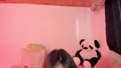 Snapshot of pau_cute chatting on December 7, 2024, 3:41 pm Sofa online show from December 7, 2024, 3:41 pm