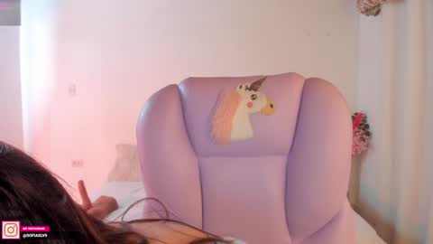 Snapshot of pau_cute chatting on January 25, 2025, 7:28 am Sofa online show from January 25, 2025, 7:28 am