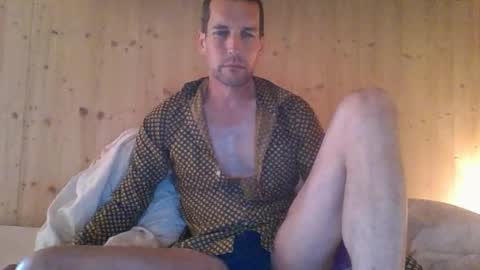 Snapshot of paueriwan chatting on September 26, 2025, 8:29 am paueriwan online show from September 26, 2025, 8:29 am