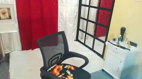 MrBigPaul online show from September 18, 2025, 6:59 am