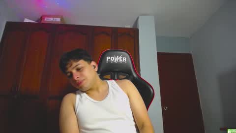 paul_crewe online show from December 18, 2025, 1:11 am