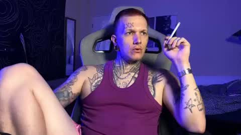 Snapshot of paul_razor chatting on July 25, 2026, 6:38 pm Paul online show from July 25, 2026, 6:38 pm