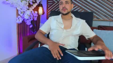 Paul Rivera online show from May 21, 2026, 9:44 pm