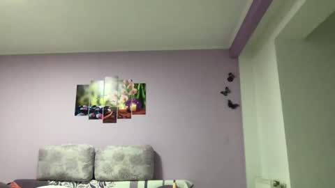 paula1442 online show from February 6, 2025, 4:36 pm
