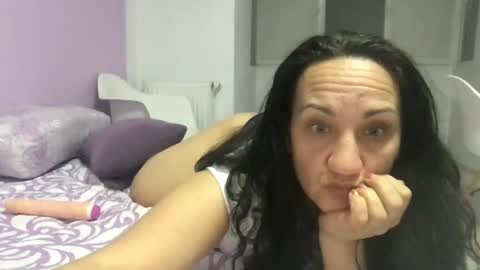 paula1442 online show from March 9, 2025, 8:42 pm