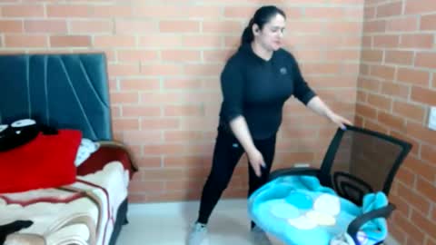paula__117 online show from May 31, 2026, 1:25 am