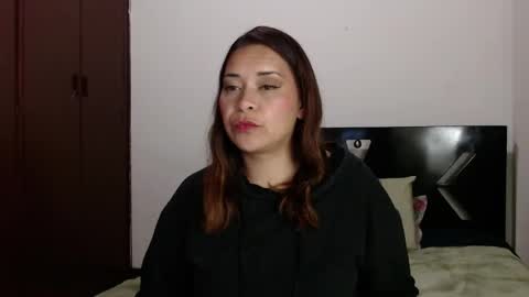 Snapshot of paula_anderson chatting on May 5, 2026, 3:14 am PAULA online show from May 5, 2026, 3:14 am