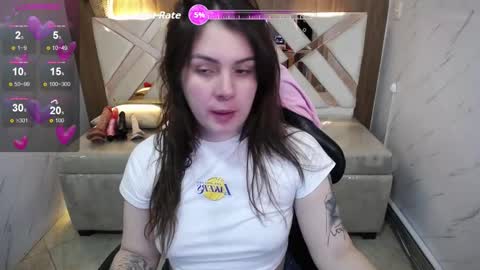 Paula online show from November 28, 2025, 12:41 pm