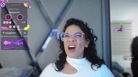 Snapshot of paula_daniela1 chatting on October 11, 2025, 9:35 pm Paula online show from October 11, 2025, 9:35 pm