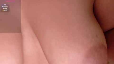 Paula Andrea online show from May 27, 2026, 4:53 am