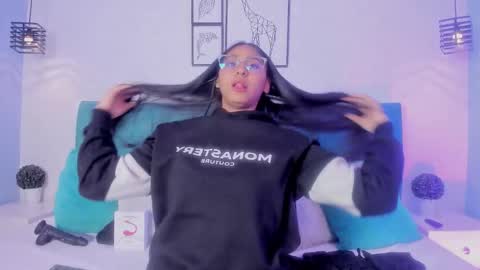 Snapshot of paulacastilla chatting on November 5, 2025, 12:16 pm Pau online show from November 5, 2025, 12:16 pm