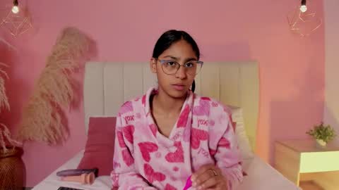 Snapshot of paulacastilla chatting on November 7, 2025, 4:12 am Pau online show from November 7, 2025, 4:12 am