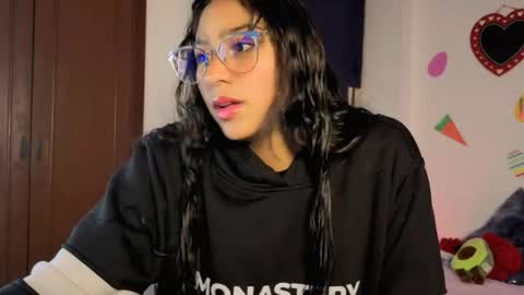 Paula  online show from April 15, 2026, 4:30 am
