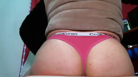 PAULA VALENTINA online show from February 23, 2025, 5:12 am