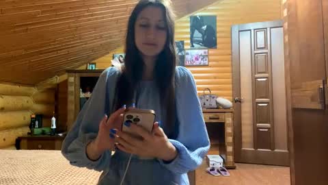 Ashley Cooper online show from September 10, 2025, 4:51 pm