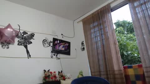 Snapshot of paulet_ chatting on January 6, 2025, 10:58 pm paulet latiin online show from January 6, 2025, 10:58 pm