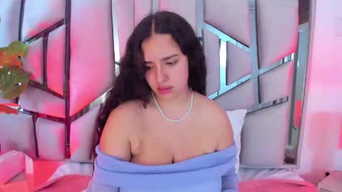 paulette_dupont_ online show from September 22, 2025, 8:33 pm