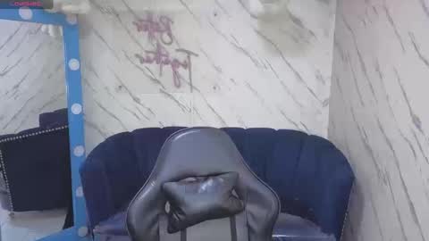 Live 800am 200pm COLOMBIAN HOUR online show from September 20, 2025, 1:01 pm