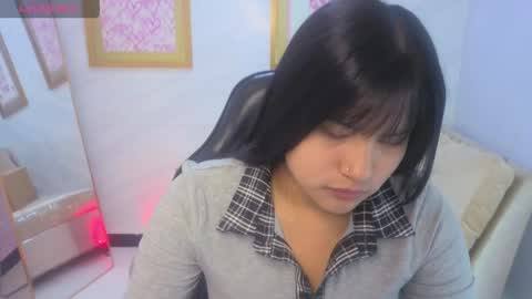 Snapshot of paulette_v chatting on April 1, 2026, 1:01 pm Live 800am 200pm COLOMBIAN HOUR online show from April 1, 2026, 1:01 pm