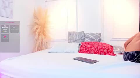 Pau  online show from January 19, 2026, 12:42 pm