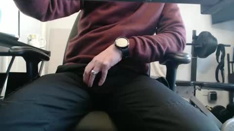 paulie120464 online show from October 15, 2025, 3:01 pm