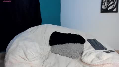 Snapshot of paulin01_ chatting on September 26, 2025, 8:24 pm Paulina online show from September 26, 2025, 8:24 pm