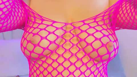 paulina  online show from March 5, 2026, 7:54 pm