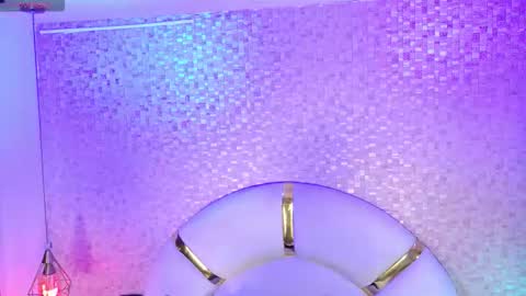 Snapshot of paulina_cano chatting on October 6, 2025, 7:11 pm Paulina online show from October 6, 2025, 7:11 pm