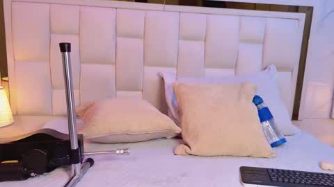 Paulina  online show from February 27, 2026, 7:25 pm