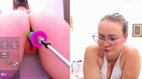 Snapshot of paulina_davis_ chatting on February 5, 2025, 9:25 am Paulina Davis  online show from February 5, 2025, 9:25 am