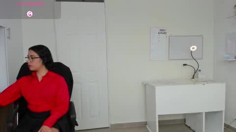 Snapshot of paulina_dossantos chatting on October 20, 2025, 7:47 pm paulina online show from October 20, 2025, 7:47 pm