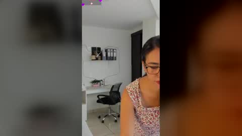 paulina online show from May 13, 2026, 7:00 pm
