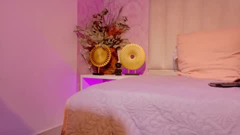 Snapshot of paulina_sodi chatting on September 19, 2025, 11:44 am Paulina online show from September 19, 2025, 11:44 am