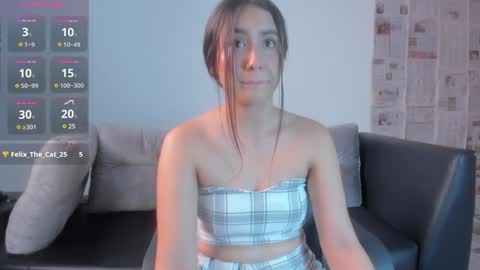 Paulina  online show from December 18, 2024, 1:34 pm