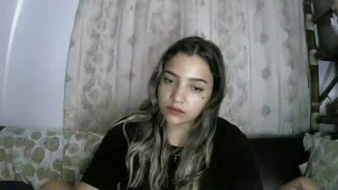 Snapshot of paulina_x_x chatting on May 7, 2026, 8:31 am paulina_x_x online show from May 7, 2026, 8:31 am