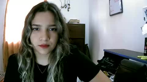 Snapshot of paulina_x_x chatting on June 16, 2026, 7:49 pm paulina_x_x online show from June 16, 2026, 7:49 pm