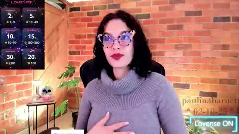 Snapshot of paulinabarnett_ chatting on October 2, 2025, 3:19 pm Paulina online show from October 2, 2025, 3:19 pm