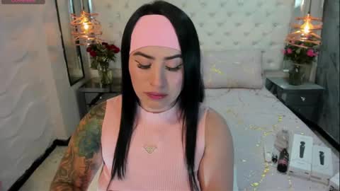 paulinabelen21 online show from February 18, 2025, 3:10 am