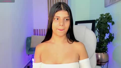 Paulina Belle online show from January 12, 2025, 10:23 am