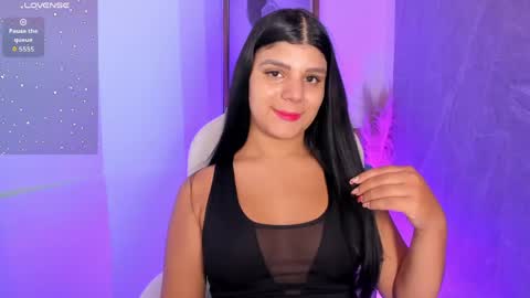 Snapshot of paulinabelle chatting on May 1, 2026, 1:05 pm Paulina Belle online show from May 1, 2026, 1:05 pm